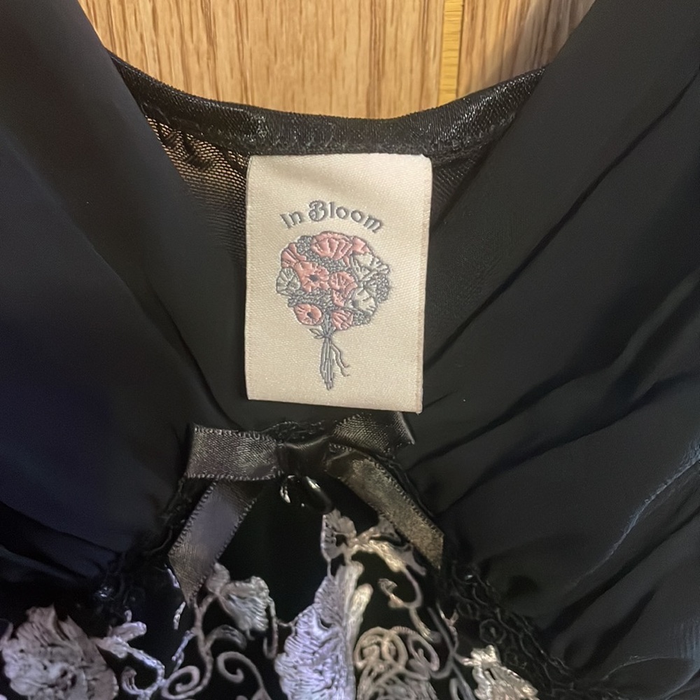 NWOT In Bloom Night in black with lace. Adjustable straps. Size Large. - Picture 2 of 6